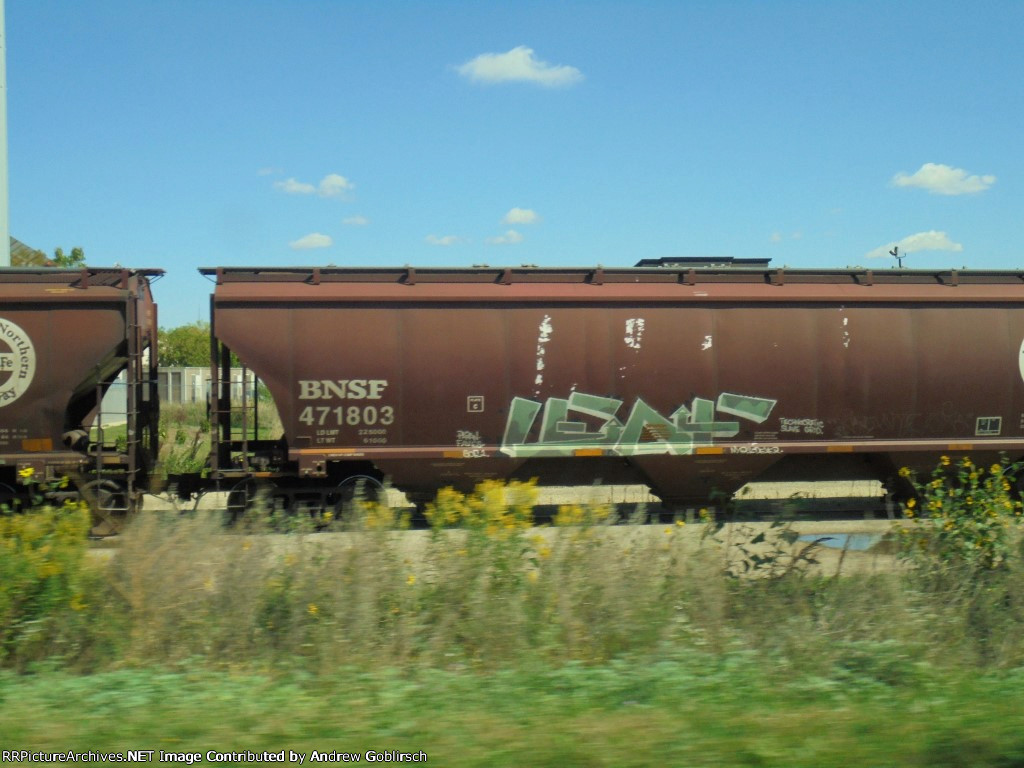 BNSF 471803 sunny day